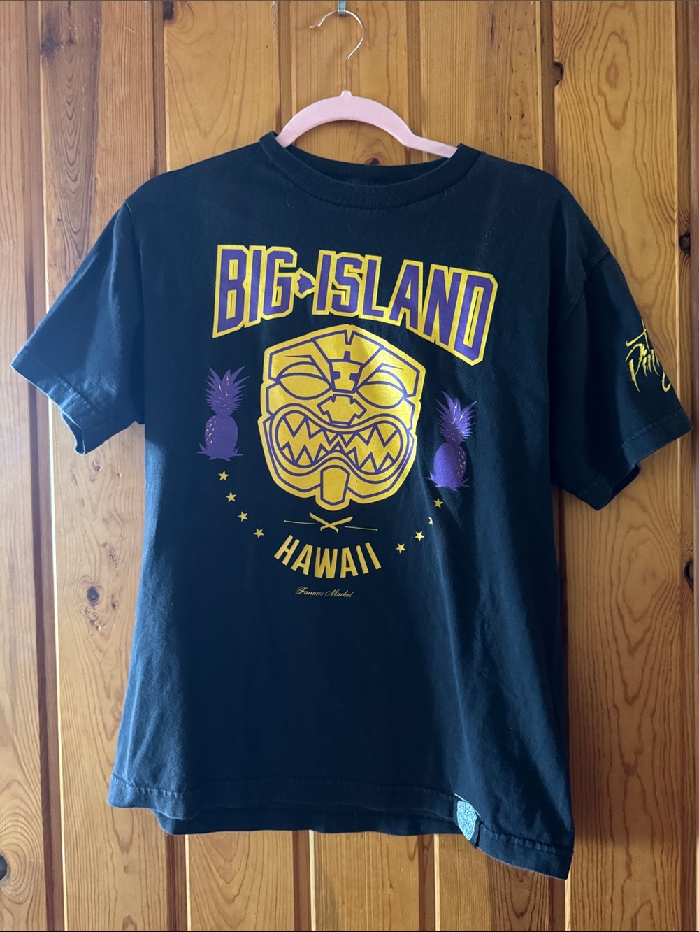 Farmers Market Hawaii Big Island Hawaii Graphic Short Sleeve Tee Black & Purple